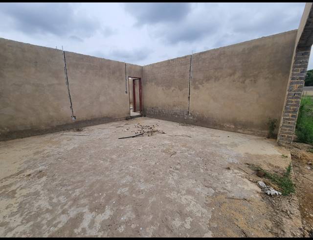 3 BEDROOM TOWNHOUSE FOR SALE IN ARCON PARK